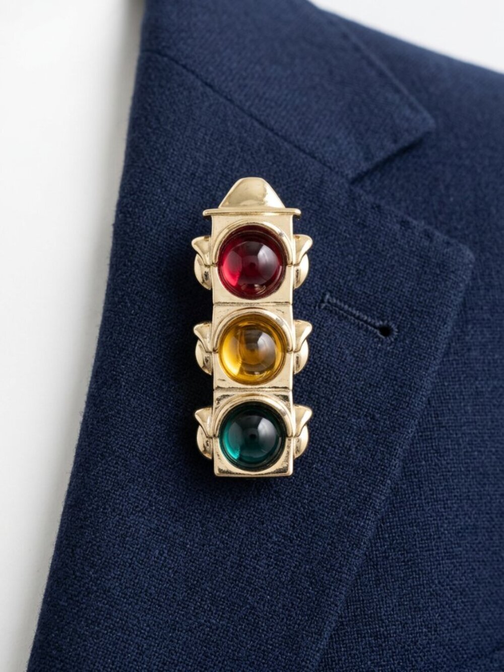 Vintage Gold Tone Novelty Traffic Light Brooch - Red Yellow Green Cabochon - Picture 2 of 8